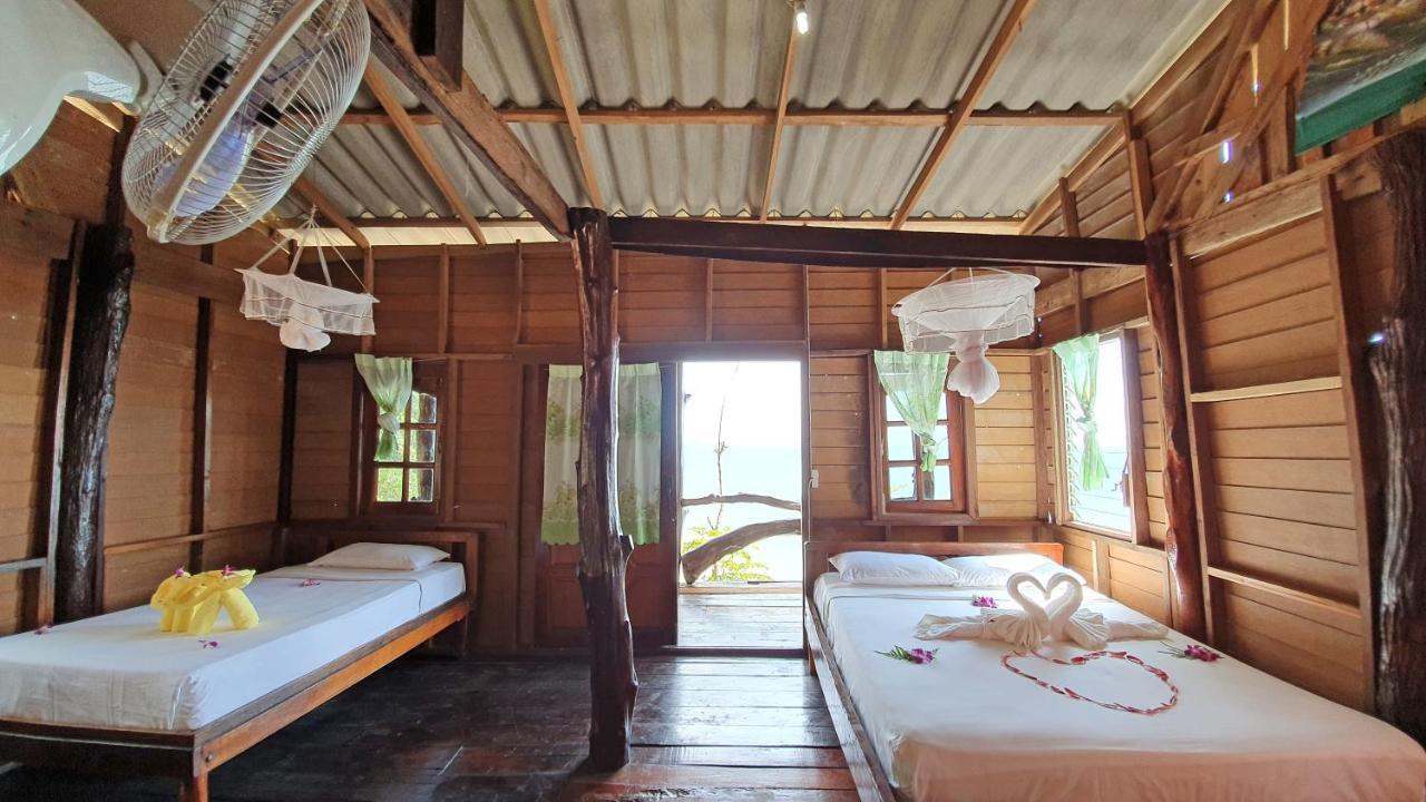Koh Jum Aosi Beach View Bagian luar foto