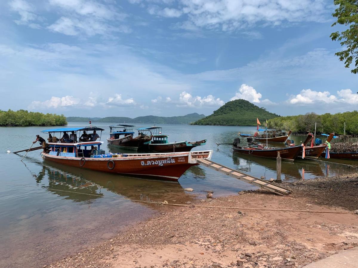 Koh Jum Aosi Beach View Bagian luar foto